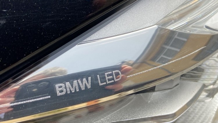 BMW S&eacute;rie 3 - 330 E iPerformace Line Sport Auto