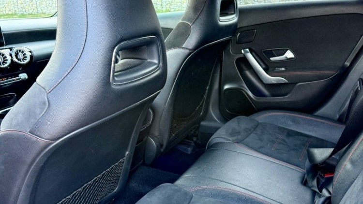 Mercedes-Benz Classe A 200 LOOK A35 AMG