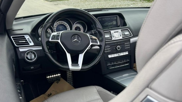 Mercedes-Benz Classe E 250 BI TURBO CABRIO AMG