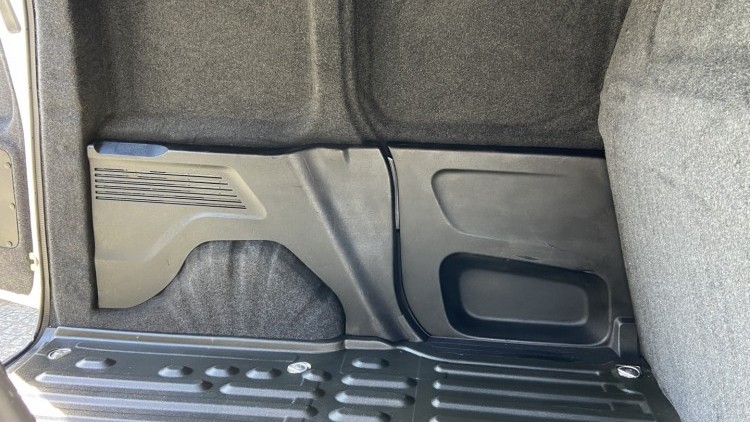 Citro&euml;n Berlingo 1.6 BlueHDI 100cv CARPLAY e CAMARA