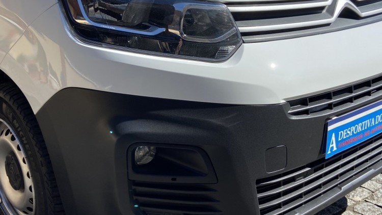 Citro&euml;n Berlingo 1.6 BlueHDI 100cv CARPLAY e CAMARA