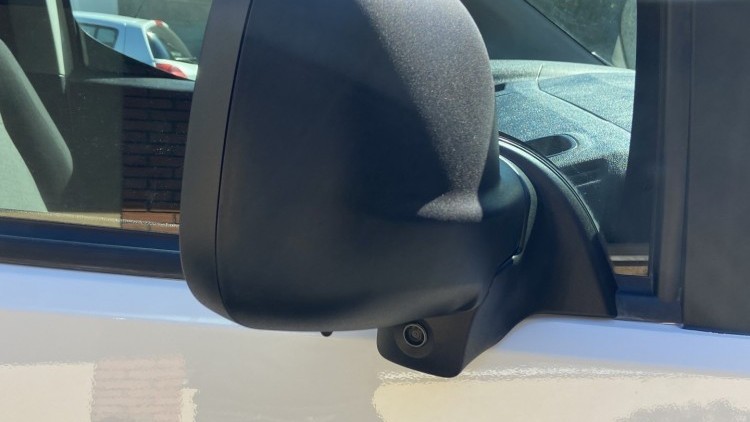 Citro&euml;n Berlingo 1.6 BlueHDI 100cv CARPLAY e CAMARA