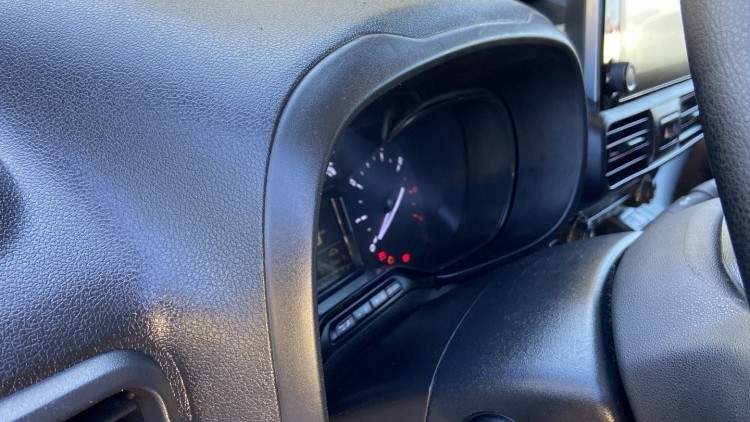 Citro&euml;n Berlingo 1.6 BlueHDI 100cv CARPLAY e CAMARA