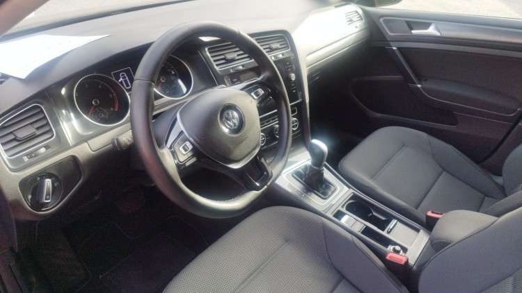 Volkswagen Golf Sportsvan 1.6 TDI R-LINE DSG