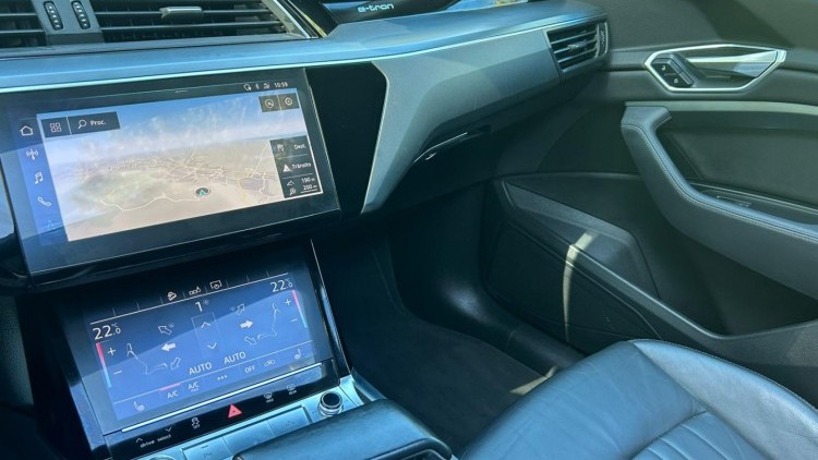 Audi E-Tron 50 quattro Advanced