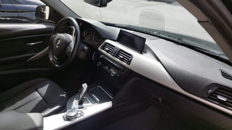 BMW S&eacute;rie 3 - 320 2.0 D AUTO