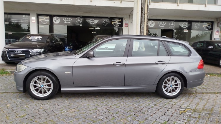 BMW S&eacute;rie 3 - 318 d Touring