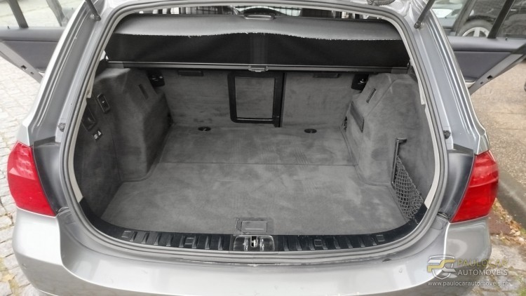 BMW S&eacute;rie 3 - 318 d Touring