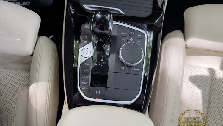 BMW S&eacute;rie X - X3 30e xDrive Pack M