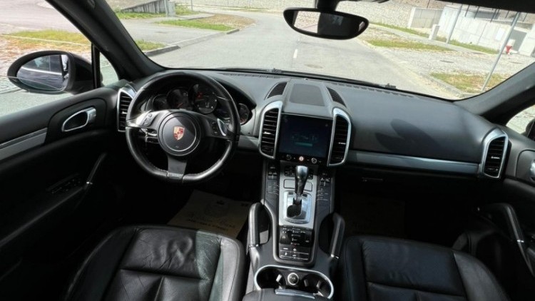 Porsche Cayenne 3.0 D