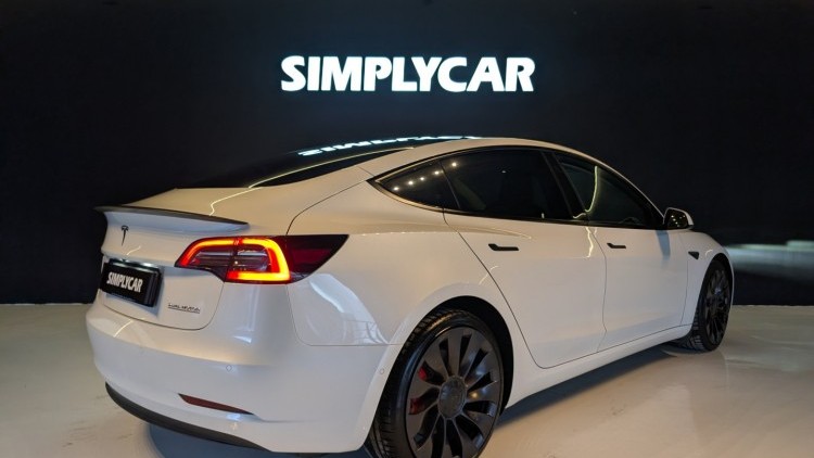 Tesla Model 3 Preformance