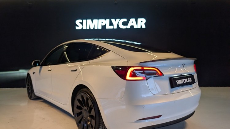 Tesla Model 3 Preformance