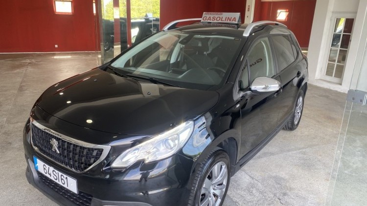 Peugeot 2008 1.2 VTI "Style" (73 MIL KMs)