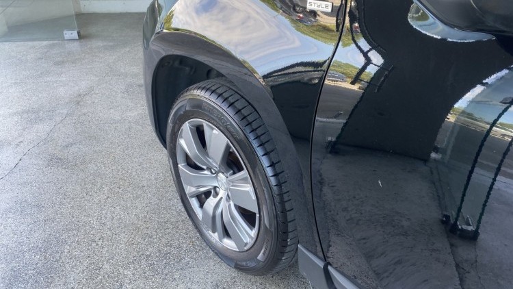 Peugeot 2008 1.2 VTI "Style" (73 MIL KMs)