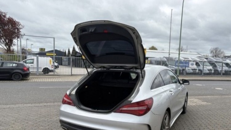 Mercedes-Benz Classe CLA 200 CDI PACK AMG