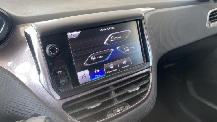 Peugeot 2008 1.2 VTI "Active" (93 MIL KMs)