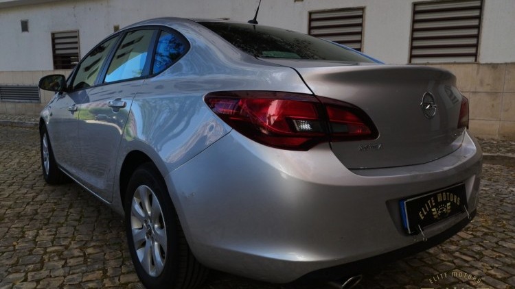Opel Astra 1.4