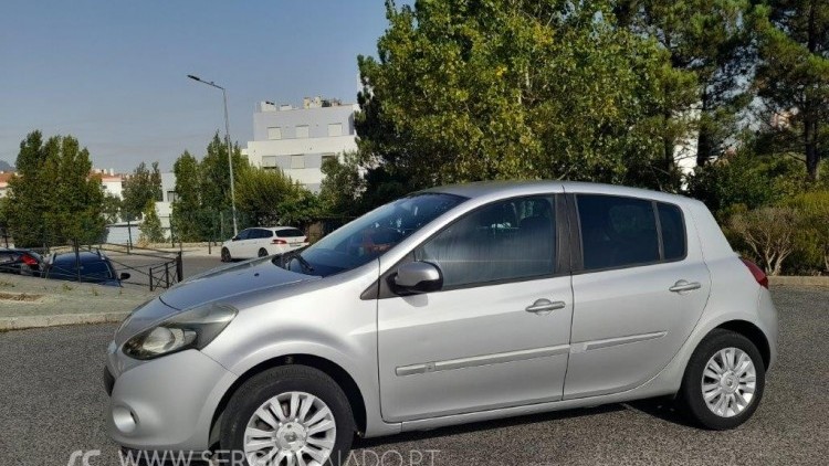 Renault Clio 1.2 16V 75 CV Dynamique GPS