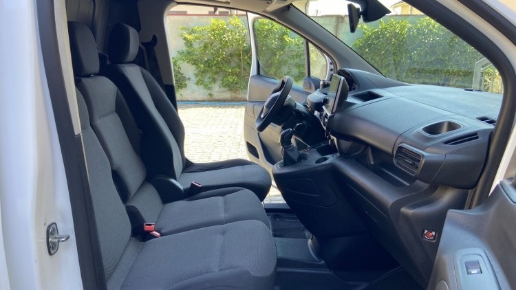 Peugeot Partner 1.6 Hdi 100cv L2(Longa) Premium CarPlay