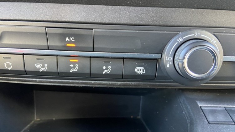 Peugeot Partner 1.6 Hdi 100cv L2(Longa) Premium CarPlay