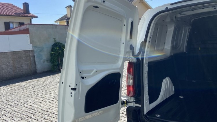 Peugeot Partner 1.6 Hdi 100cv L2(Longa) Premium CarPlay