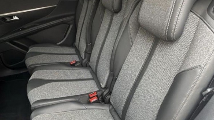 Peugeot 5008 1.5 HDI ALLURE