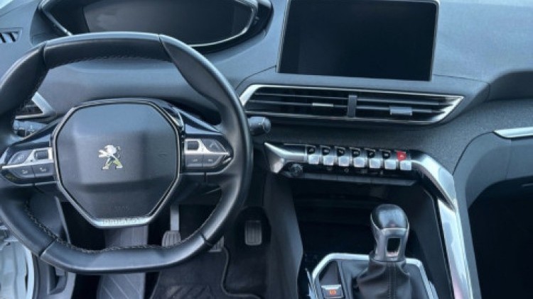 Peugeot 5008 1.5 HDI ALLURE