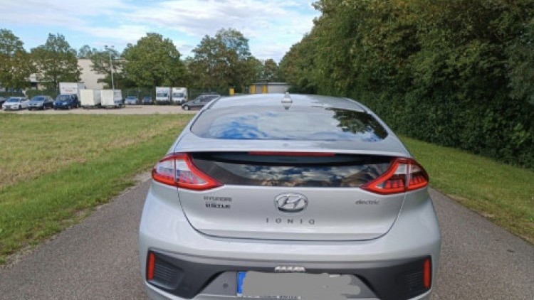Hyundai Ioniq PREMIUM