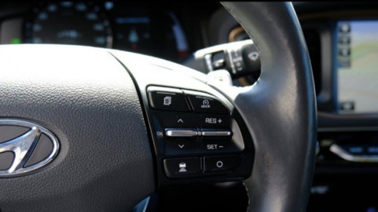 Hyundai Ioniq PREMIUM