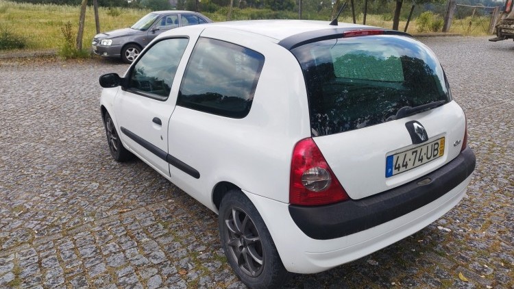 Renault Clio van