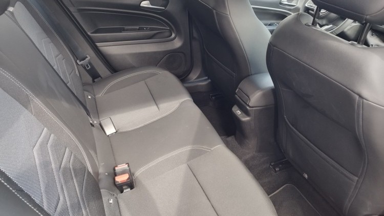 Jeep Avenger e-PACK SUMMIT (AUTO)