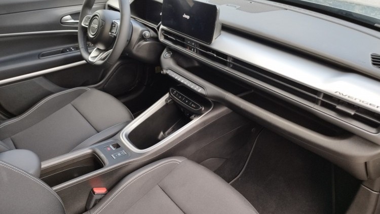 Jeep Avenger e-PACK SUMMIT (AUTO)