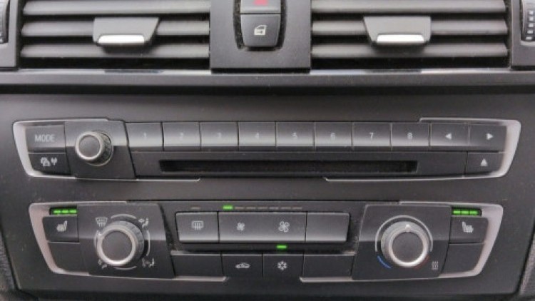 BMW S&eacute;rie 1 - 118 X-DRIVE PACK M
