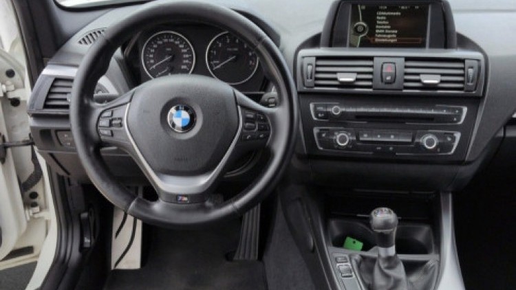 BMW S&eacute;rie 1 - 118 X-DRIVE PACK M