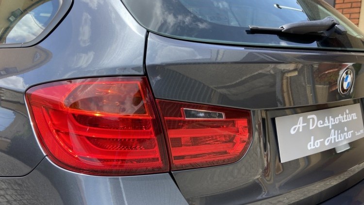 BMW S&eacute;rie 3 - 316 D LINE MODERN