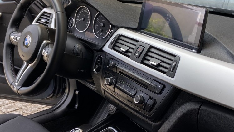 BMW S&eacute;rie 3 - 316 D LINE MODERN