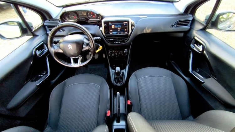 Peugeot 208 1.6HDi Active