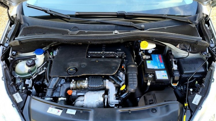 Peugeot 208 1.6HDi Active