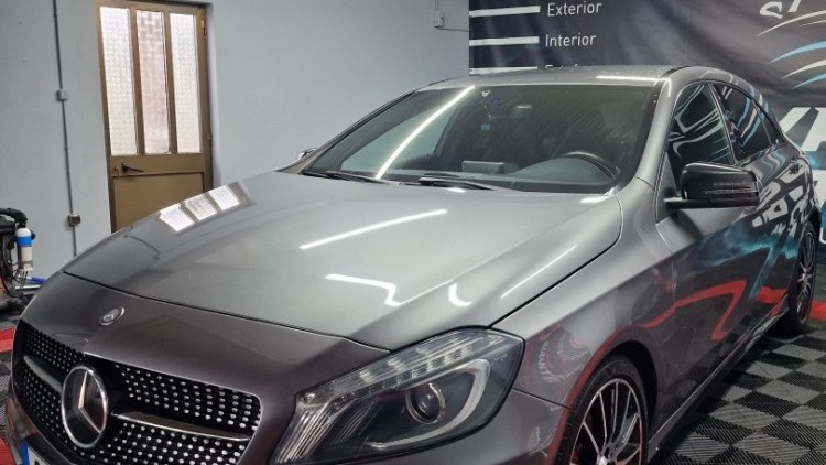 Mercedes-Benz Classe A 180 AMG