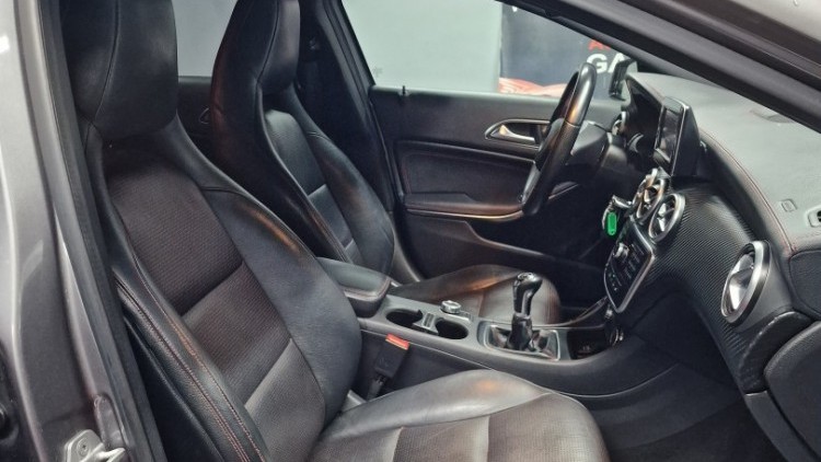 Mercedes-Benz Classe A 180 AMG