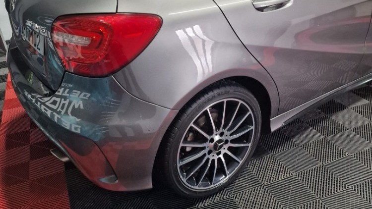 Mercedes-Benz Classe A 180 AMG
