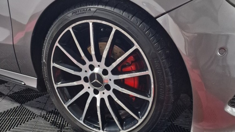 Mercedes-Benz Classe A 180 AMG