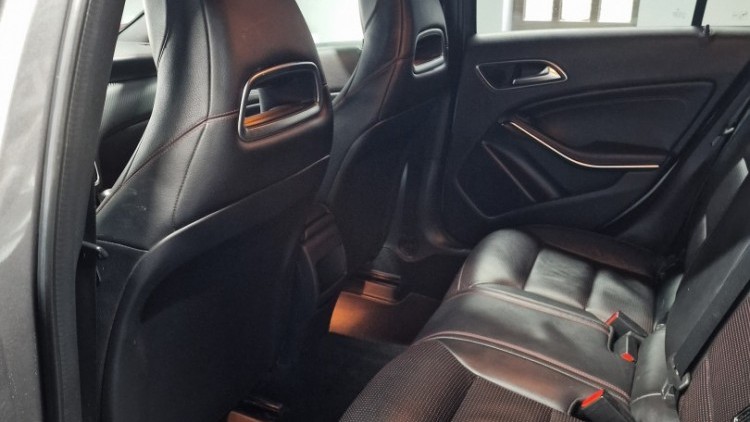 Mercedes-Benz Classe A 180 AMG