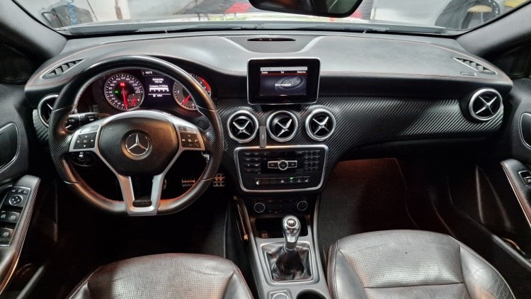 Mercedes-Benz Classe A 180 AMG