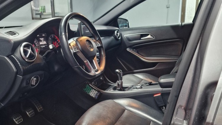 Mercedes-Benz Classe A 180 AMG