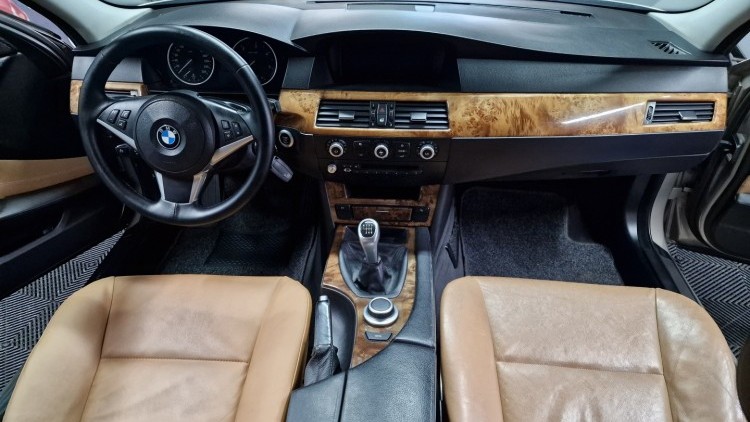 BMW S&eacute;rie 5 - 520