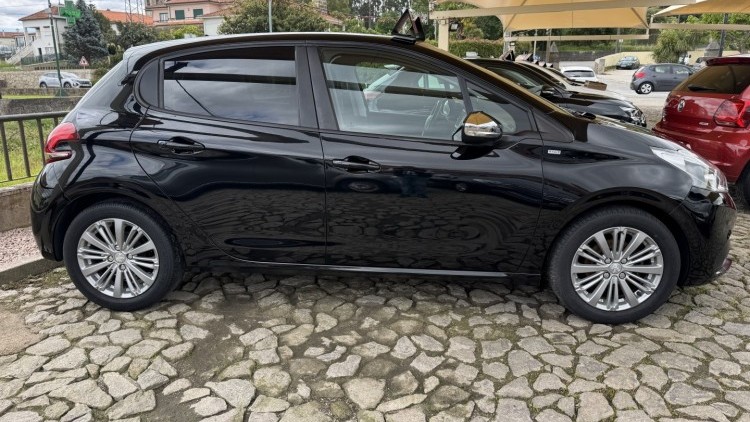 Peugeot 208 1.2 Sytle