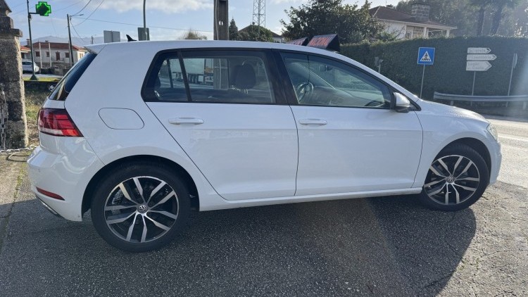 Volkswagen Golf VII 1.6 TDI