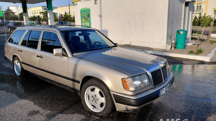 Mercedes-Benz 250 TD