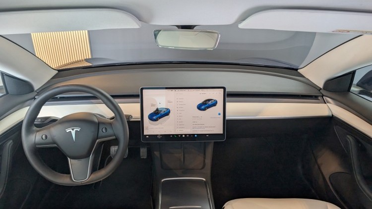 Tesla Model 3 dual motor long range